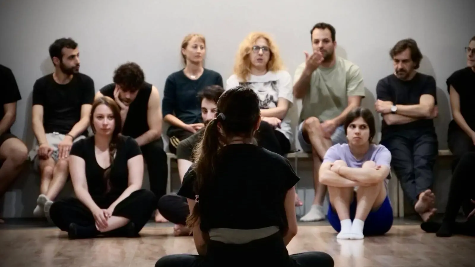 Urbana APS vola a Madrid con Erasmus+: il teatro immersivo come strumento di crescita per 20 partecipanti con minori opportunità