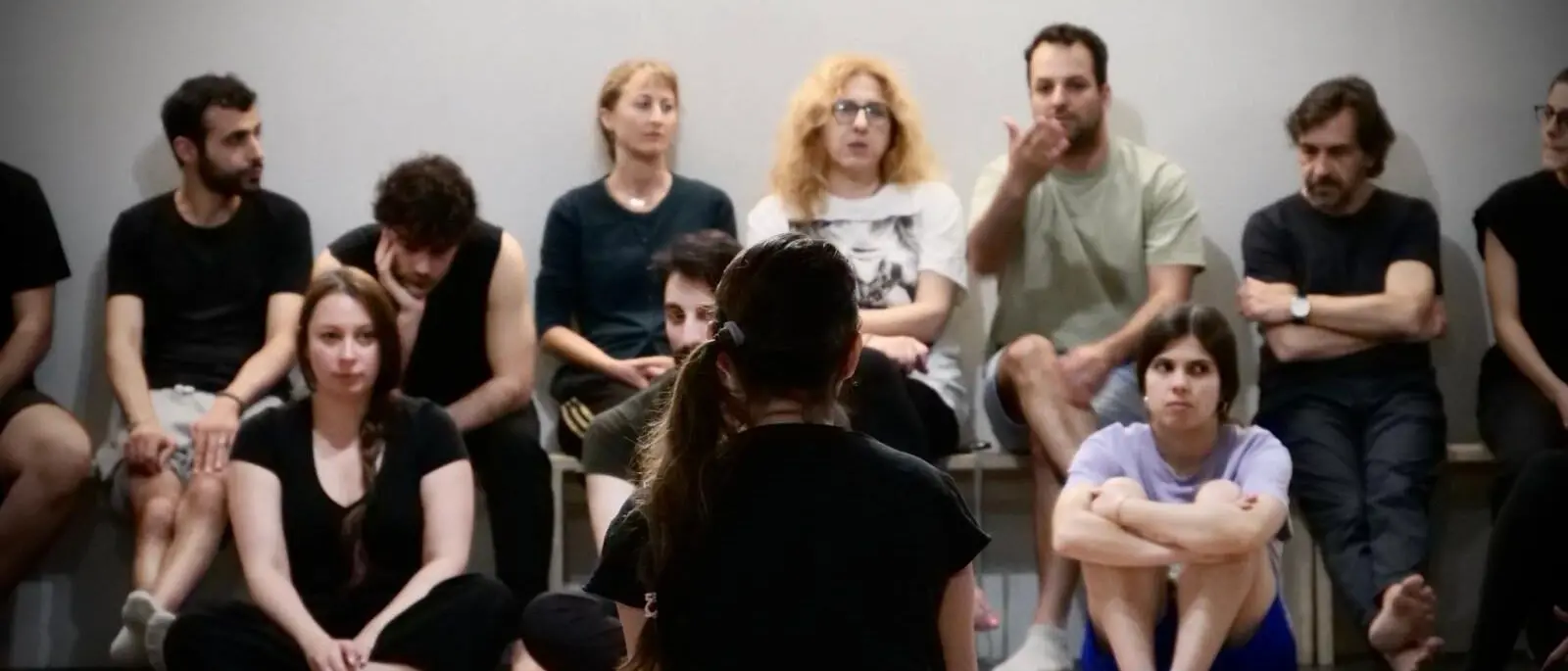 Urbana APS vola a Madrid con Erasmus+: il teatro immersivo come strumento di crescita per 20 partecipanti con minori opportunità