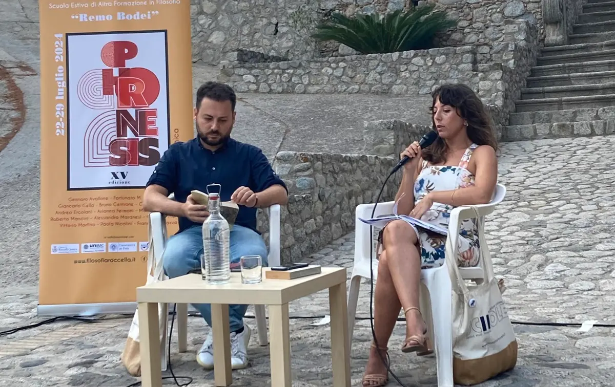 A Roccella l’associazione culturale Scholé con una puntata live di Happening