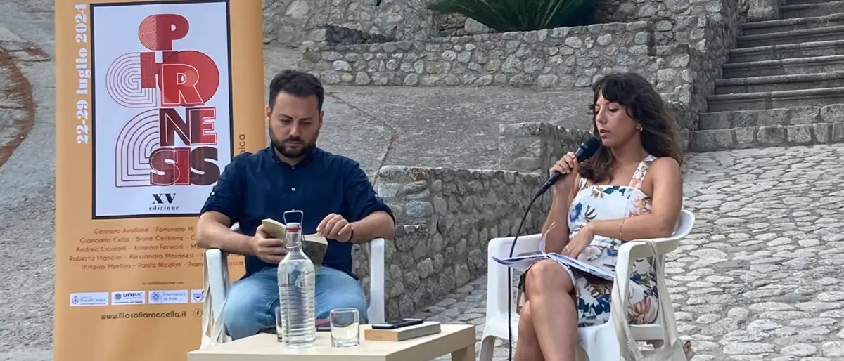 A Roccella l’associazione culturale Scholé con una puntata live di Happening