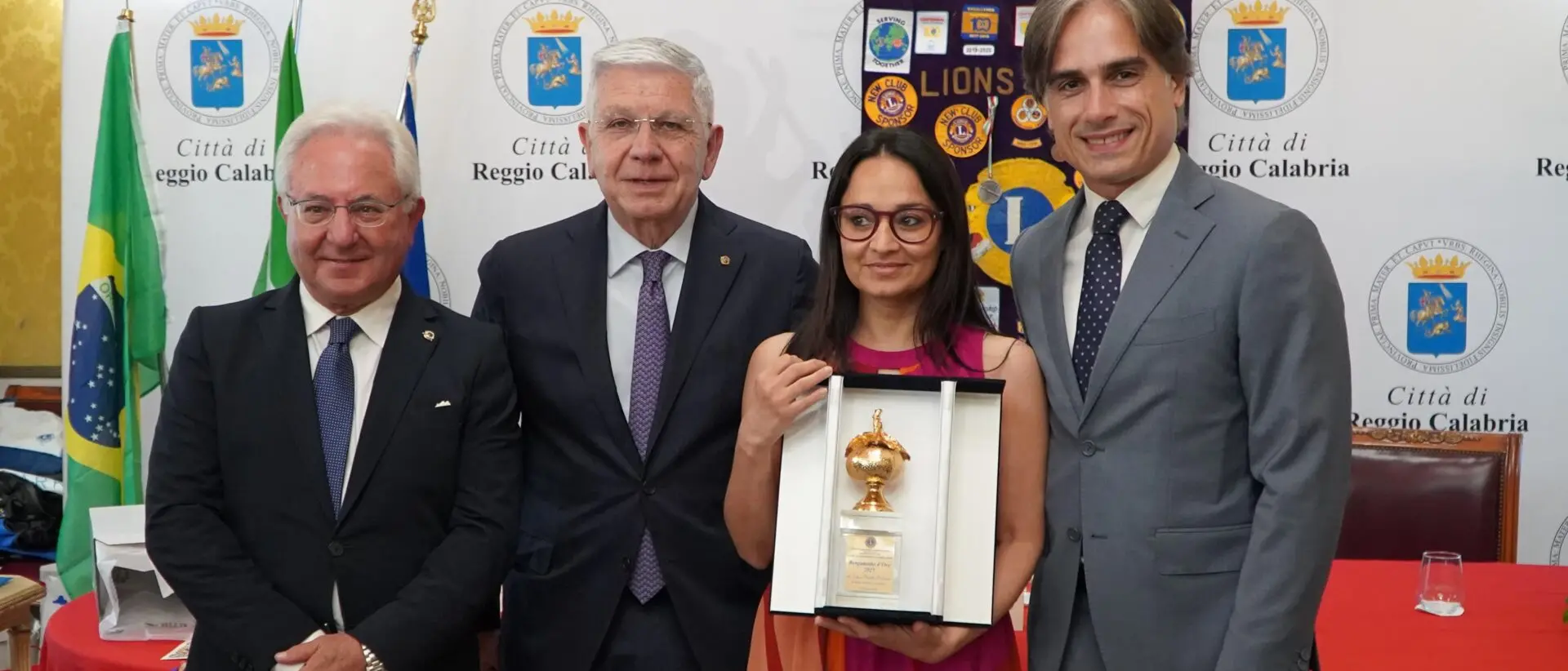 Il “Bergamotto d’Oro” del Lions Club alla scrittrice Rosella Postorino, Falcomatà: «Una scelta che onora Reggio»
