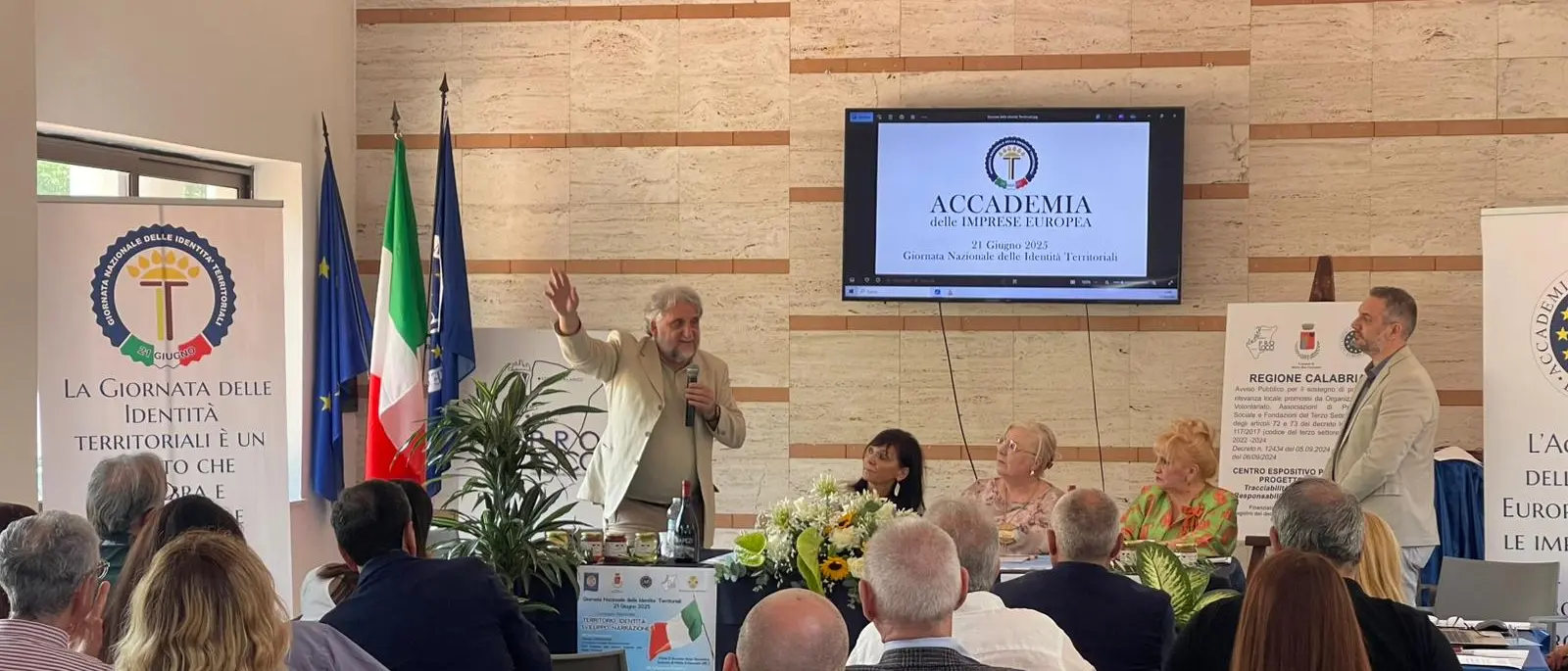 A Lazzaro si accende la \"Porta dell’identità territoriale\": cultura, narrazione e sviluppo per rilanciare l'area grecanica