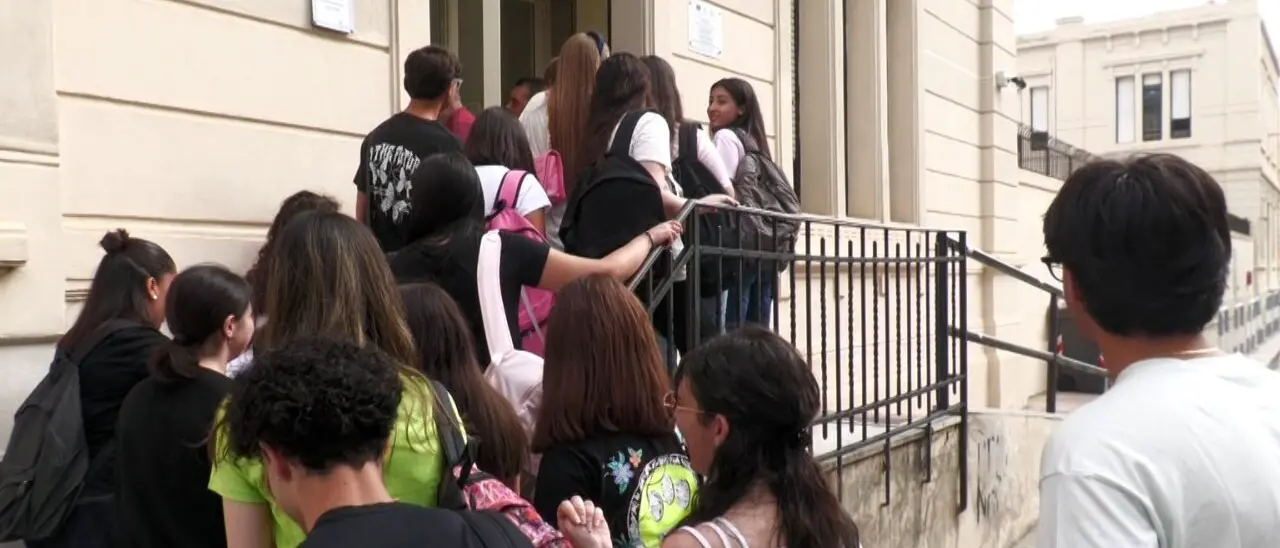 Maturità, Giulia e Mariele scelgono il \"rispetto\": «Non ci arrendiamo alla paura della guerra ma speriamo nel futuro»