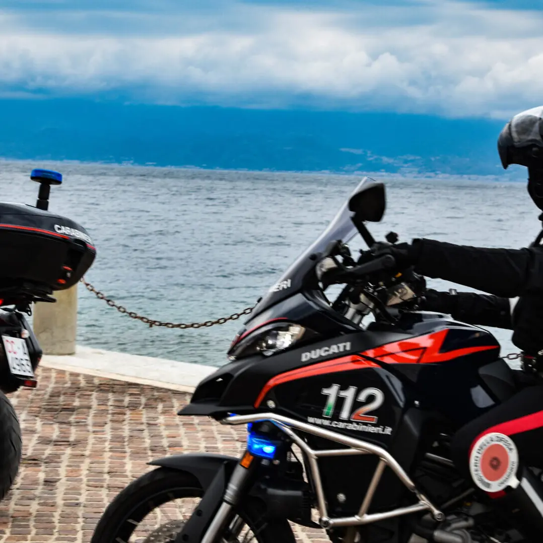 Reggio, lavoro in nero e irregolarità: chiuso stabilimento balneare e quattro denunce