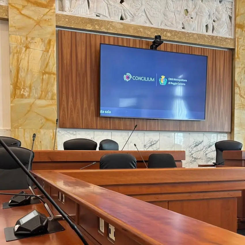 Concorsi pubblici a Reggio, maggioranza: «Occasione per i nostri giovani e per rinforzare la macchina amministrativa»