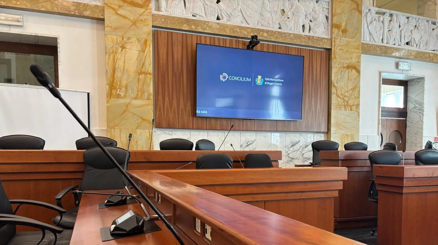 Concorsi pubblici a Reggio, maggioranza: «Occasione per i nostri giovani e per rinforzare la macchina amministrativa»