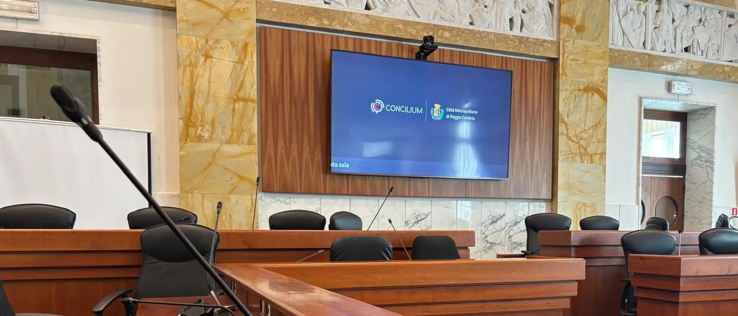 Concorsi pubblici a Reggio, maggioranza: «Occasione per i nostri giovani e per rinforzare la macchina amministrativa»