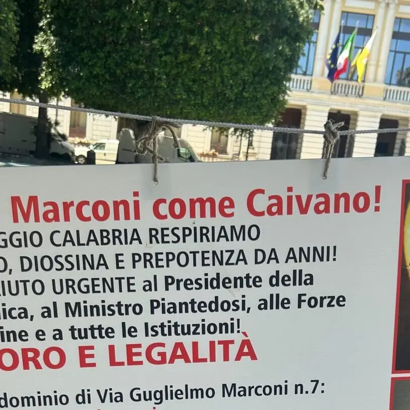 Rione Marconi, continua la protesta dei residenti a Palazzo San Giorgio