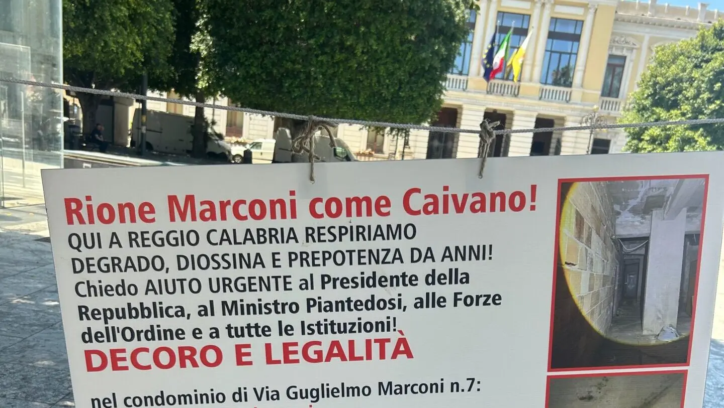 Rione Marconi, continua la protesta dei residenti a Palazzo San Giorgio