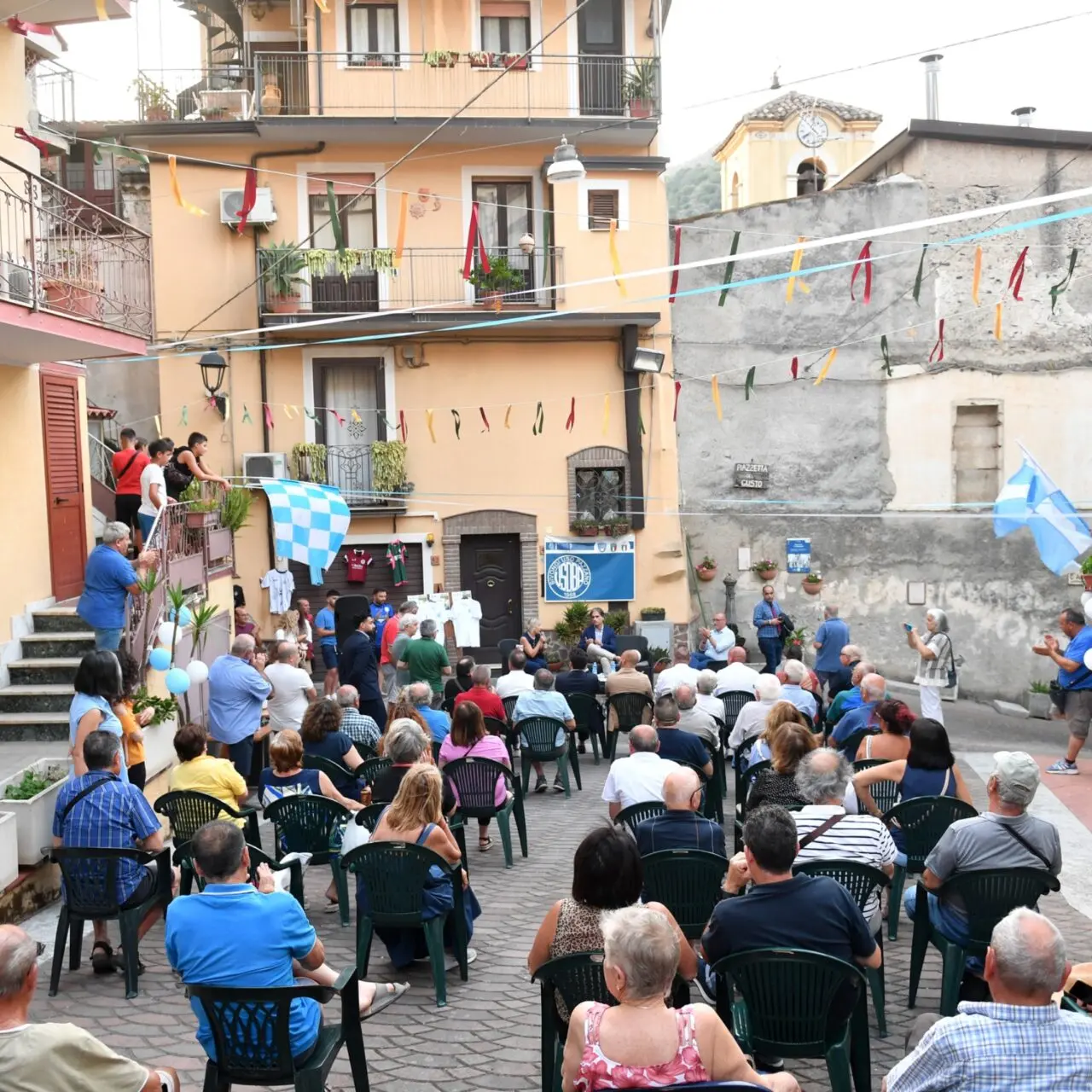 Bivongi, 500 mila euro per il campo di calcio e 800 mila euro per l'auditorium: ecco gli investimenti di Metrocity