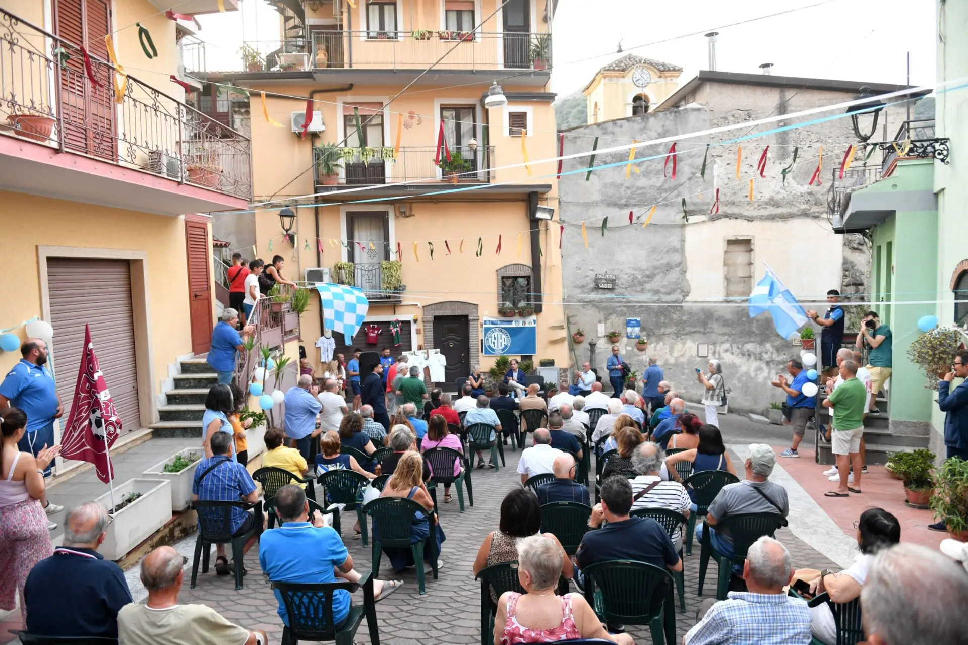 Bivongi, 500 mila euro per il campo di calcio e 800 mila euro per l'auditorium: ecco gli investimenti di Metrocity