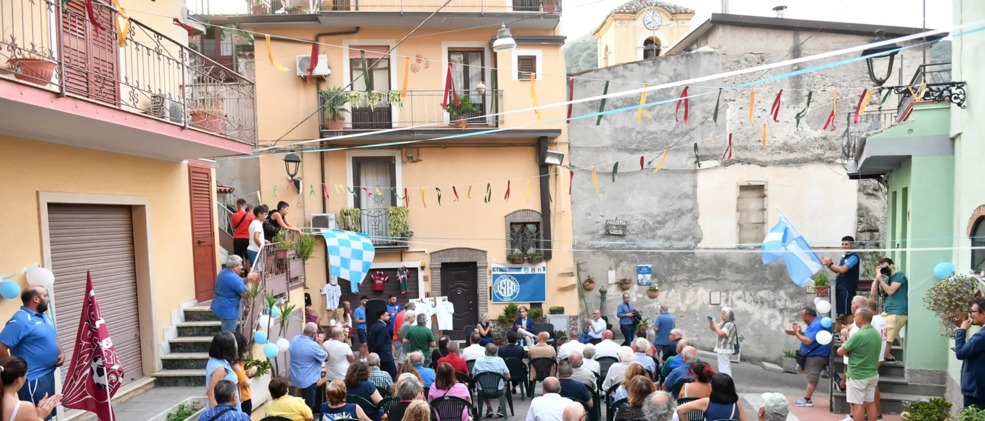 Bivongi, 500 mila euro per il campo di calcio e 800 mila euro per l'auditorium: ecco gli investimenti di Metrocity