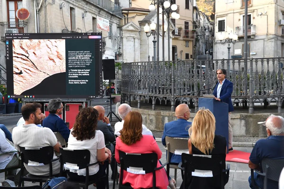 Gioiosa Jonica, valle del Torbido promuove il progetto della Città Metropolitana sui Parchi urbani: così cambiano i Comuni