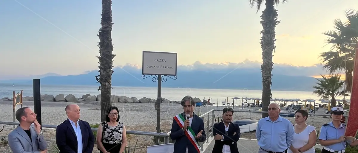 Inaugurata piazza Domenico e Chiara: sul lungomare di Catona Amor vincit omnia - FOTO e VIDEO