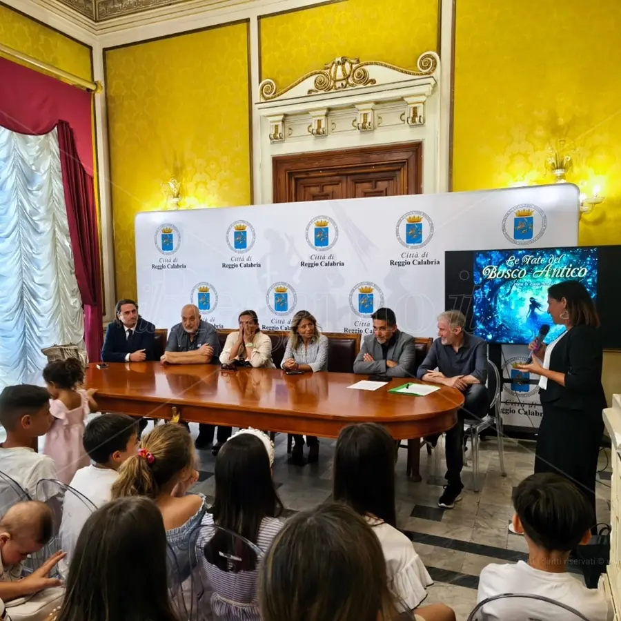 Reggio, “Le Fate del Bosco”: i bambini della scuola Nuovi Orizzonti in scena tra Aspromonte e sogni da cinema