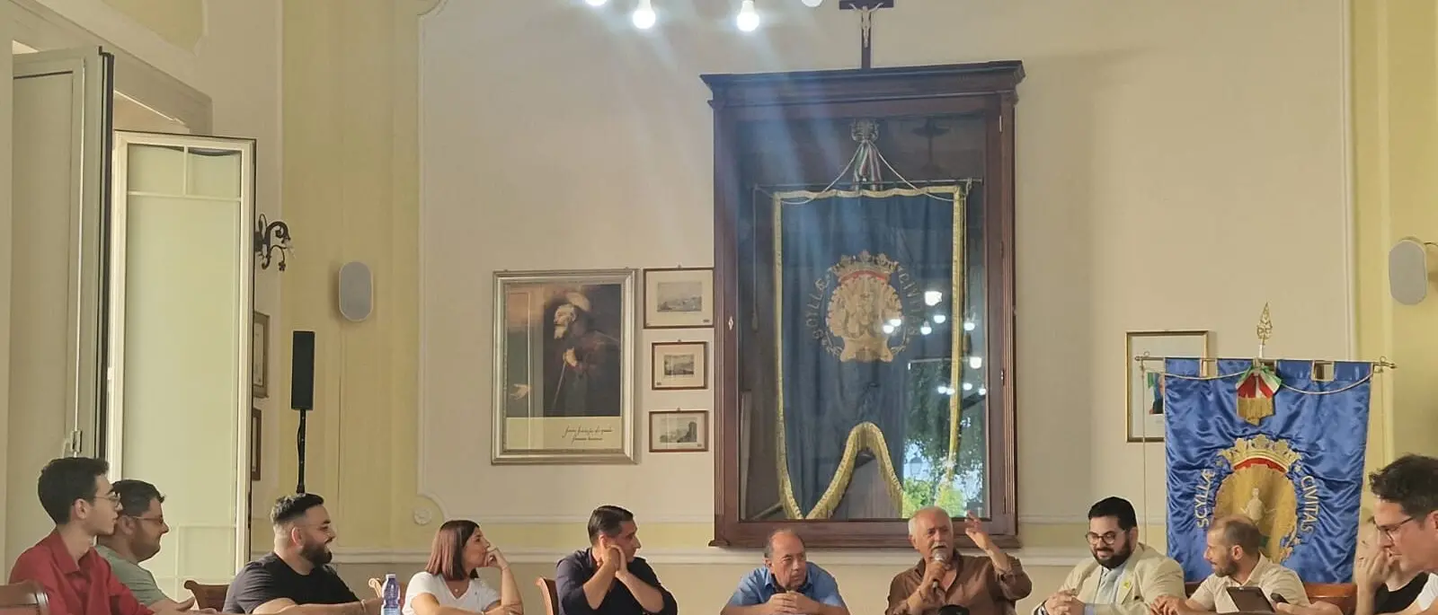 Scilla, la minoranza in Consiglio: «Trasporto scolastico, brand e PNRR: servono diritti, trasparenza e identità»