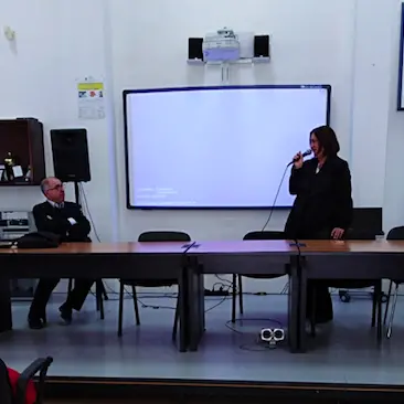 Gli studenti del Fermi \"adottano\" una donna vittima di femminicidio