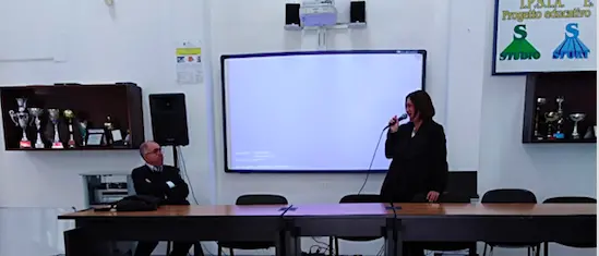 Gli studenti del Fermi \"adottano\" una donna vittima di femminicidio