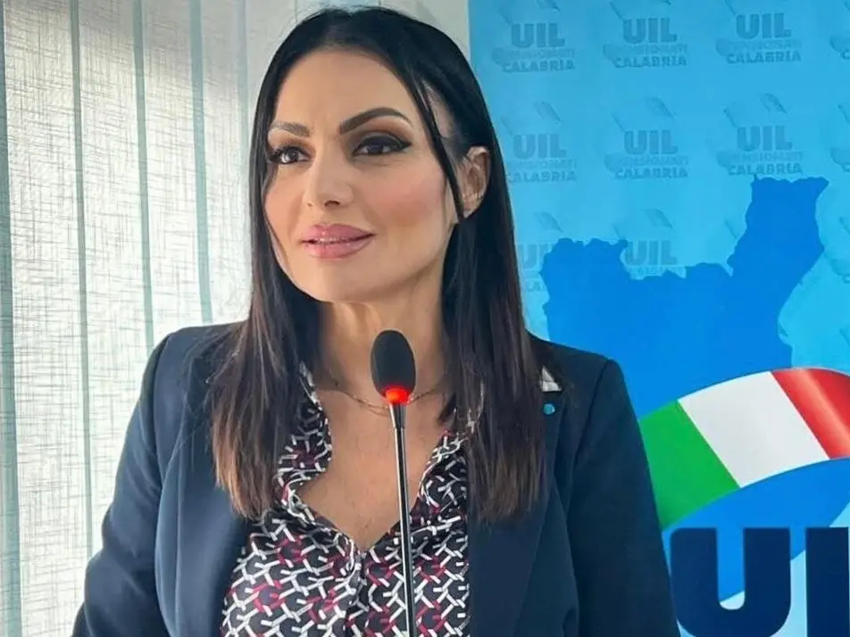 Povertà e lavoro, la Calabria fanalino di coda d’Italia. Senese (Uil): «Numeri allarmanti, serve una svolta»