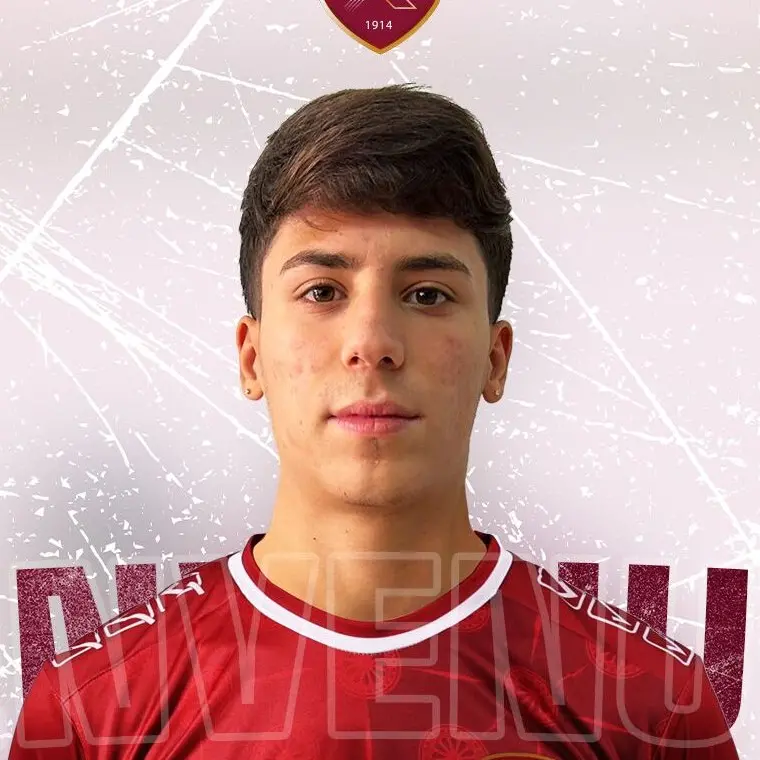 Francesco Distratto firma con la Reggina