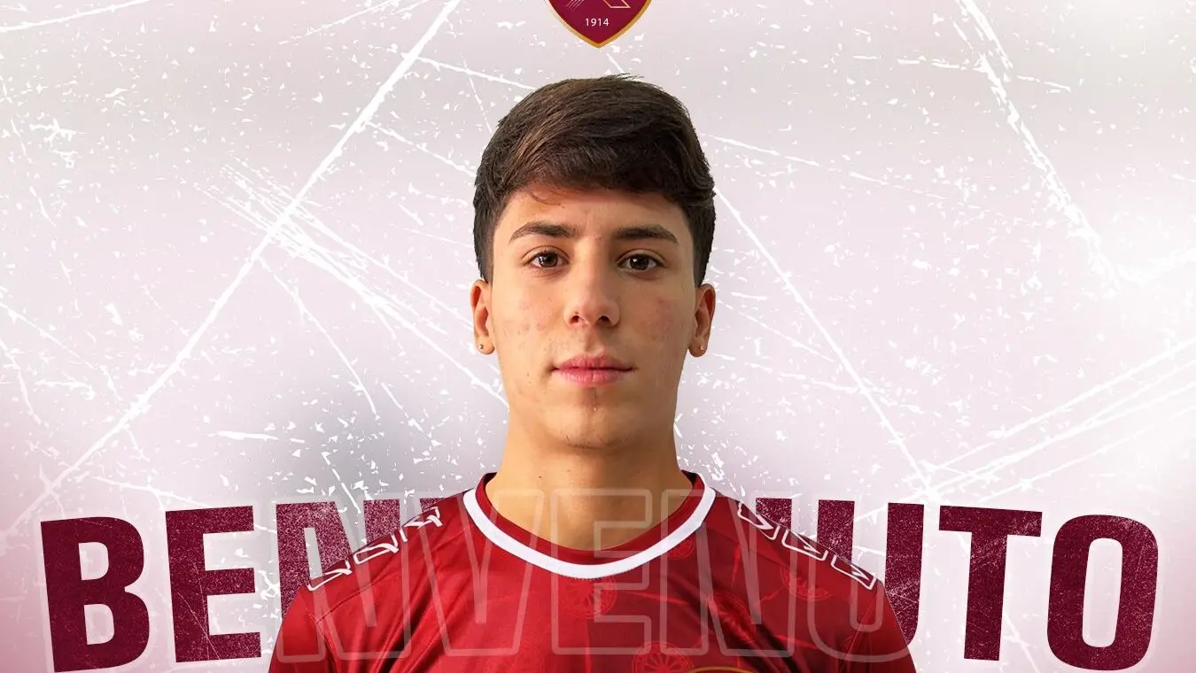 Francesco Distratto firma con la Reggina