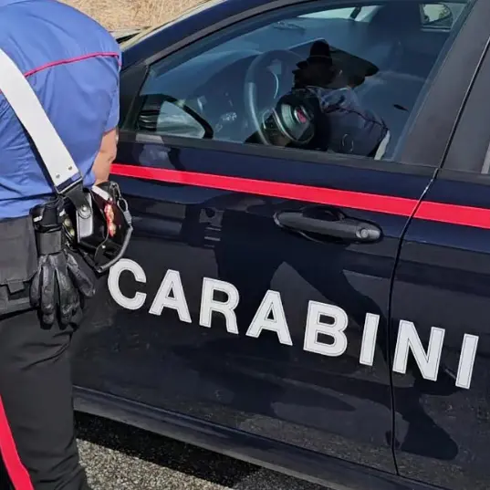 Reggio, controlli in uno stabilimento balneare: lavoratori in nero, cibo non tracciato e violazione sulla sicurezza