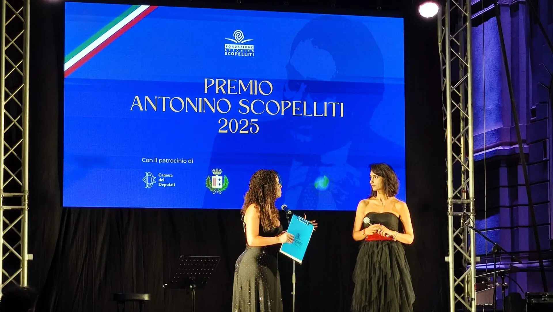 La luce oltre il silenzio: il Premio Scopelliti illumina la Calabria del coraggio, della memoria e del riscatto