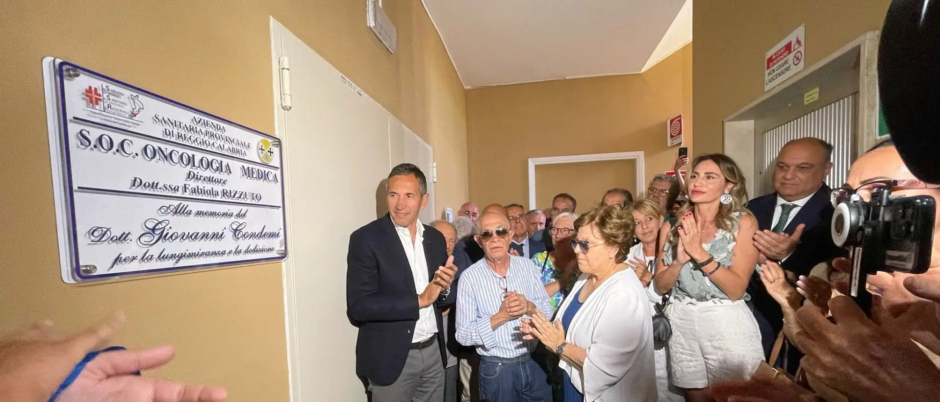 L’Ospedale di Locri rende omaggio all’ex primario Condemi: intitolato a lui il reparto di Oncologia