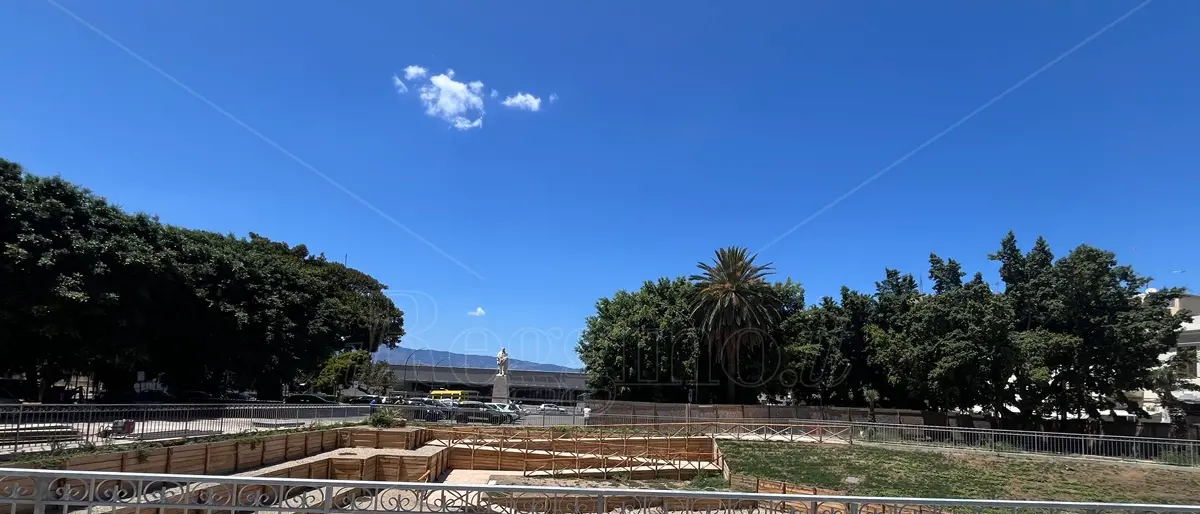 Reggio, rimossi i pannelli intorno agli scavi di piazza Garibaldi: ecco l'anteprima dell'area archeologica - FOTO