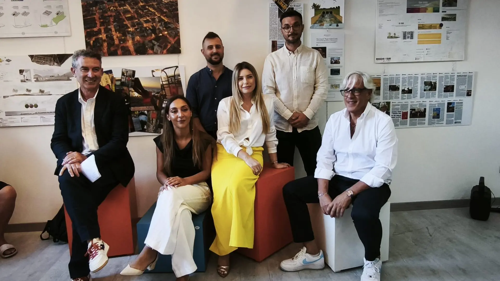 Onda Orange, la restanza come scelta politica: il gruppo che vuole rimettere Reggio al centro