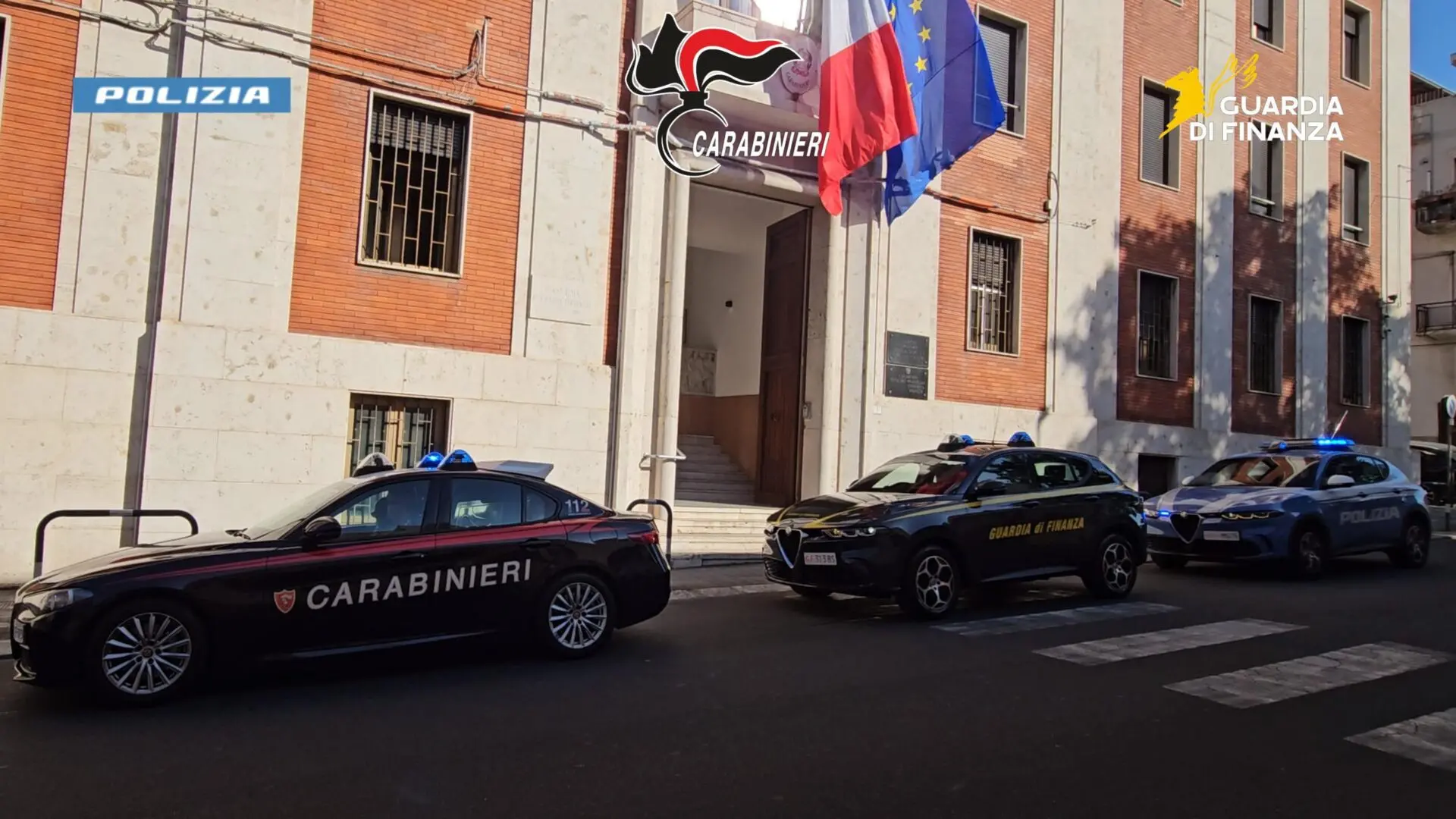 Maxi operazione a Reggio: coinvolti 54 soggetti per droga, estorsione e riciclaggio