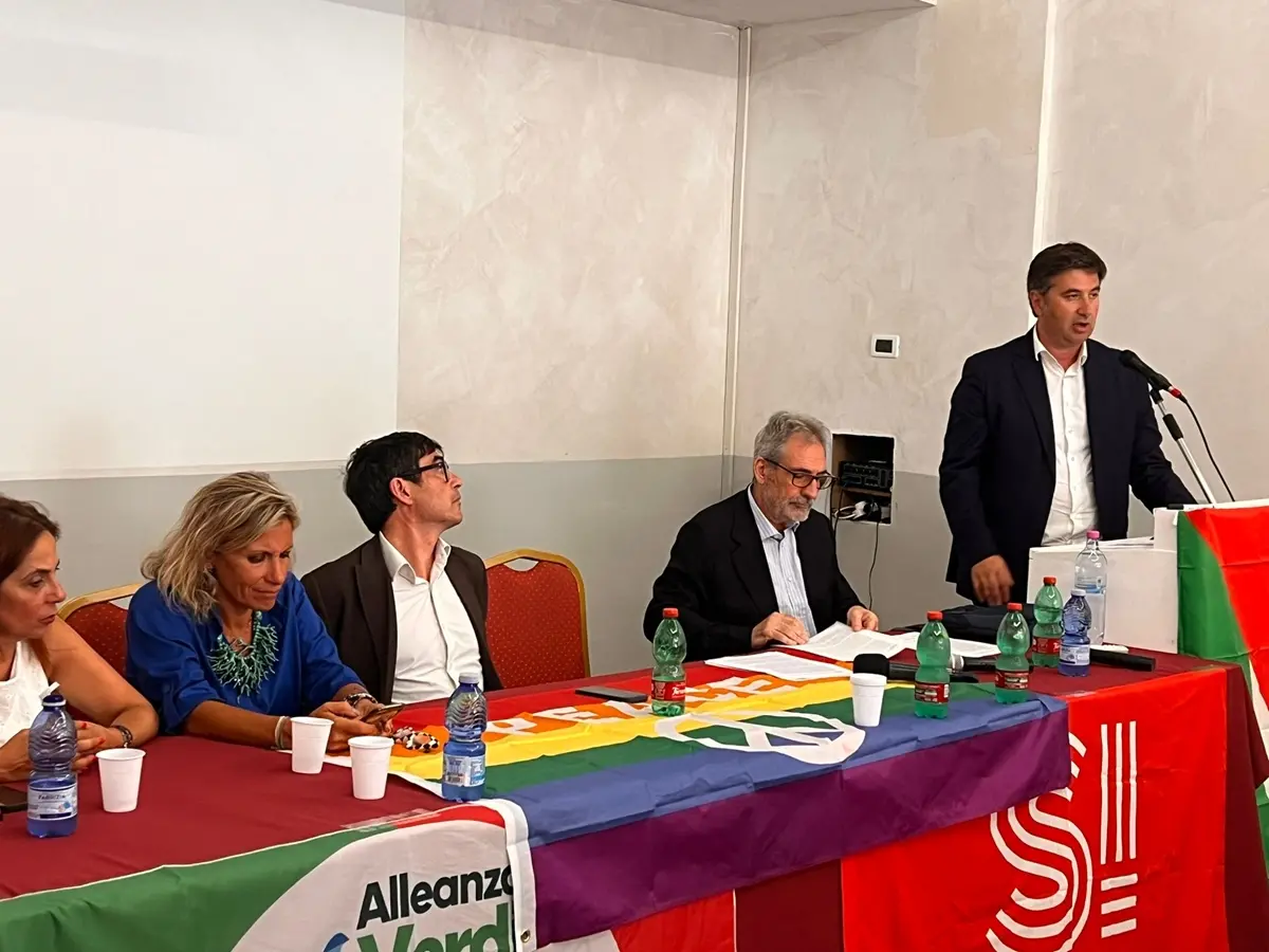 Consiglio Regionale, Lo Schiavo aderisce a Sinistra italiana insieme a 102 tra amministratori e attivisti