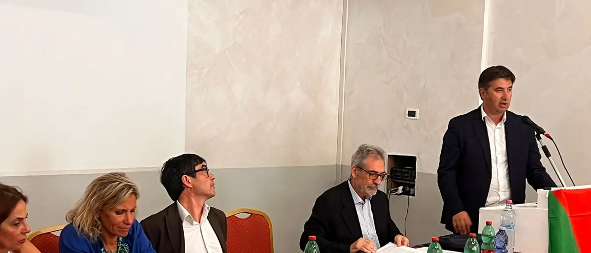 Consiglio Regionale, Lo Schiavo aderisce a Sinistra italiana insieme a 102 tra amministratori e attivisti