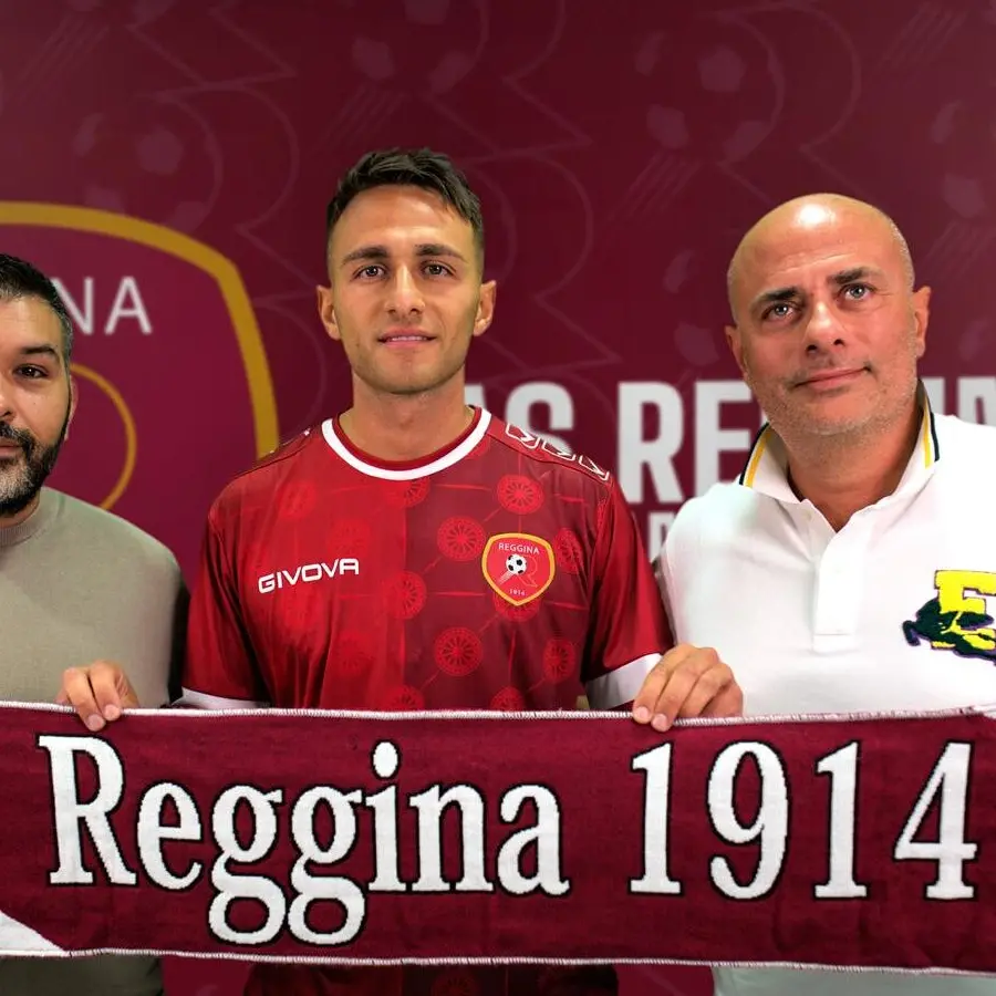 Reggina, ufficiale l'ingaggio di Simone Edera