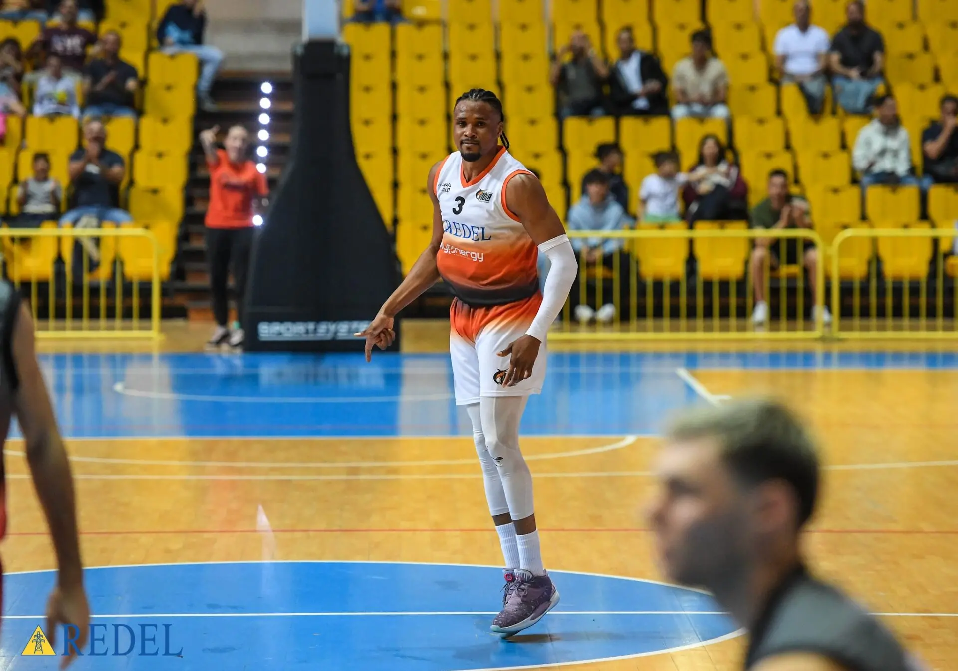 Basket, Joseph Paulinus confermato dalla Viola: talento, fisicità e visione nel progetto a lungo termine