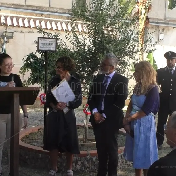 Reggio, il ricordo di Paolo Borsellino e della sua scorta ispira i detenuti del carcere di San Pietro: così la memoria diventa speranza - VIDEO