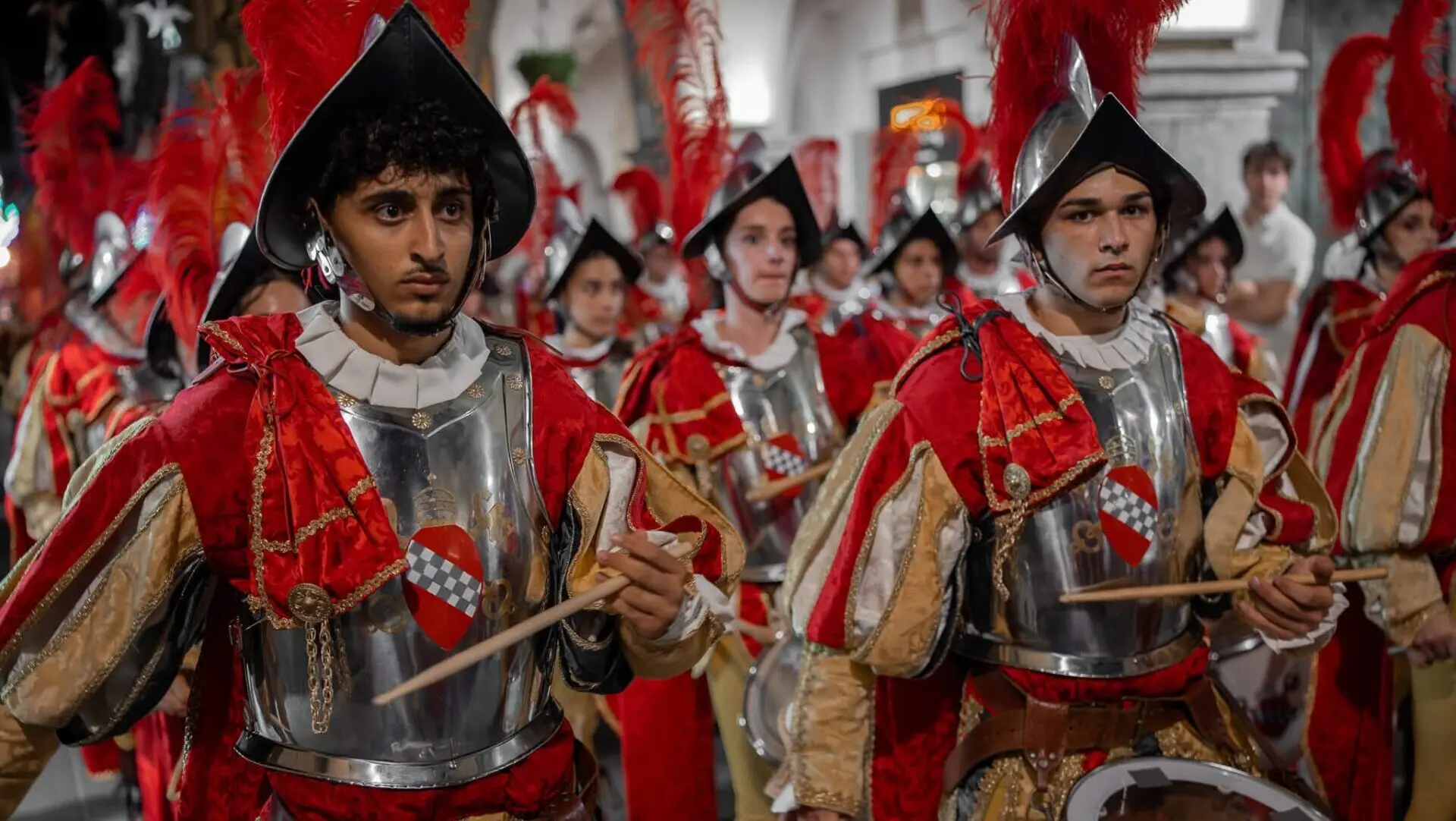 Palio delle Contrade 2025: due giorni tra storia, giochi e spettacolo a Prumo Riparo e Cannavò il 26 e 27 luglio