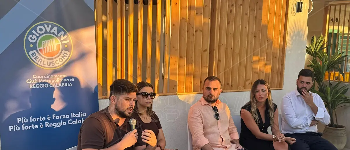 Punta Pellaro, Forza Italia Giovani: «Valorizzare, non vietare. Gli sport del vento motore di rilancio del turismo locale»