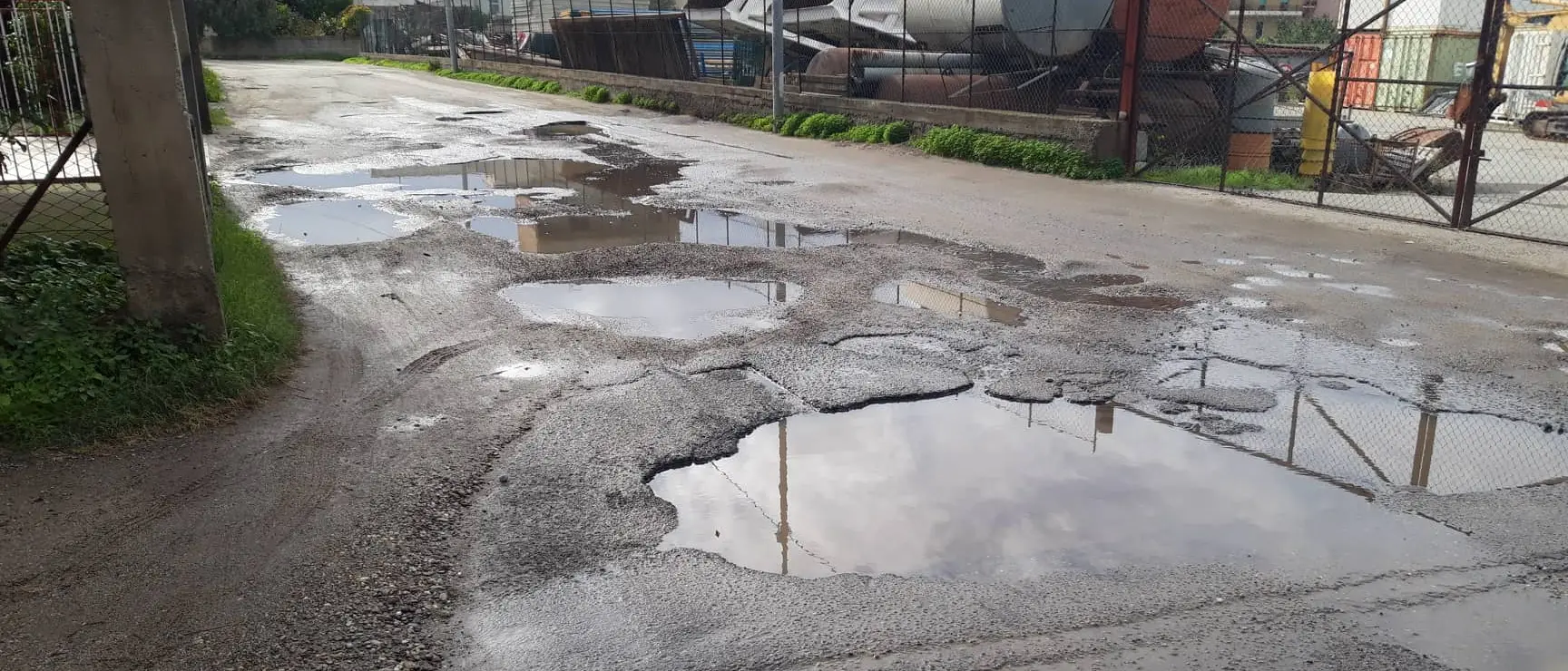 Viabilità, l'affondo di Imbalzano: «Strade cittadine impraticabili»