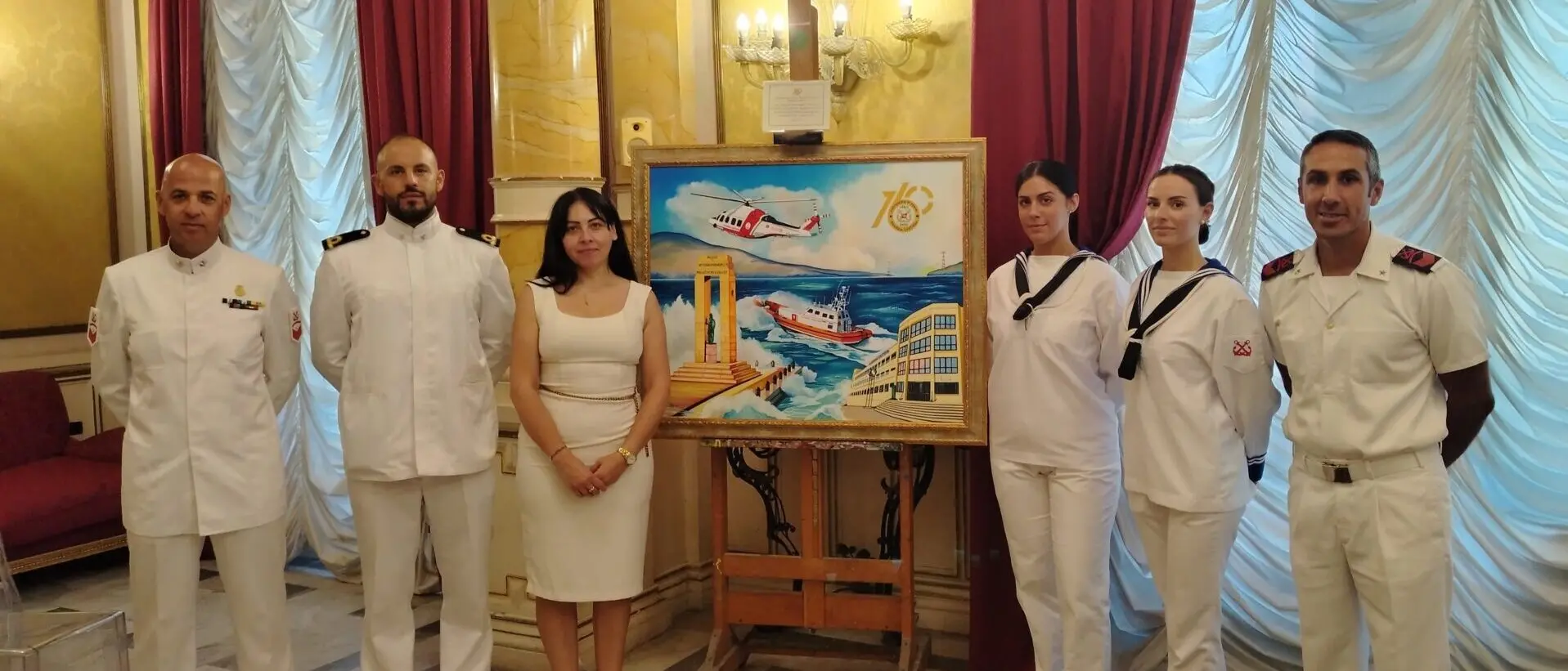 Reggio, l'artista Raffaella Polifroni dedica un quadro per il 160° anniversario della Guardia Costiera