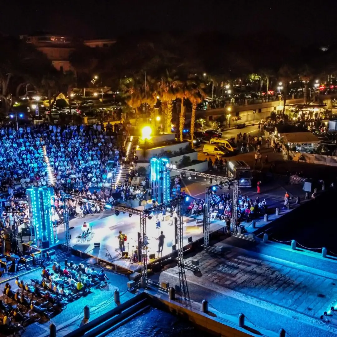 Sky Calciomercato chiude con Reggio: emozioni e applausi sul Lungomare