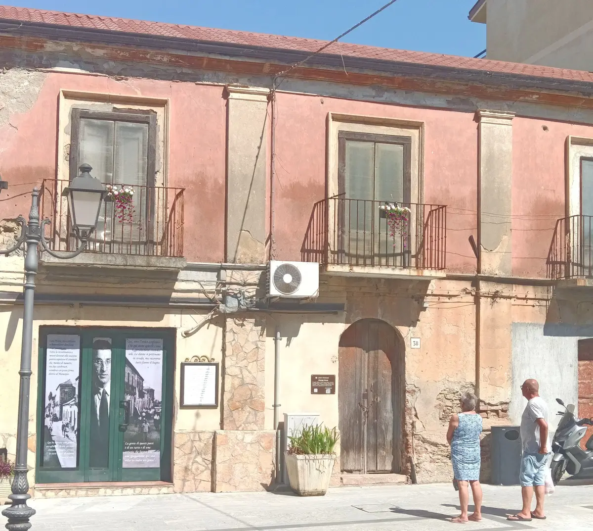 Brancaleone, la locanda Da Cesira e il bar Roma tra i “Luoghi pavesiani”