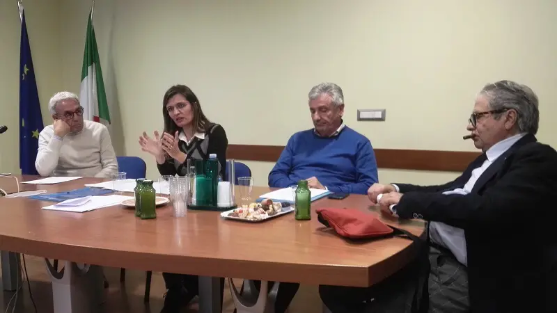 Firmato l'accordo per la sperimentazione dell'erogazione di nuovi servizi nelle farmacie