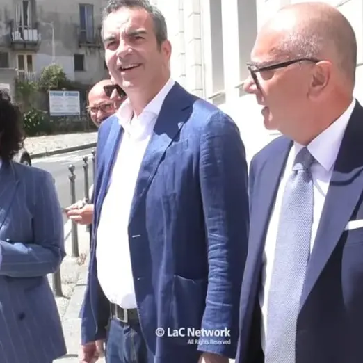 Occhiuto in Procura per l'interrogatorio: «Ho chiarito tutto, confido in un'archiviazione velocissima»