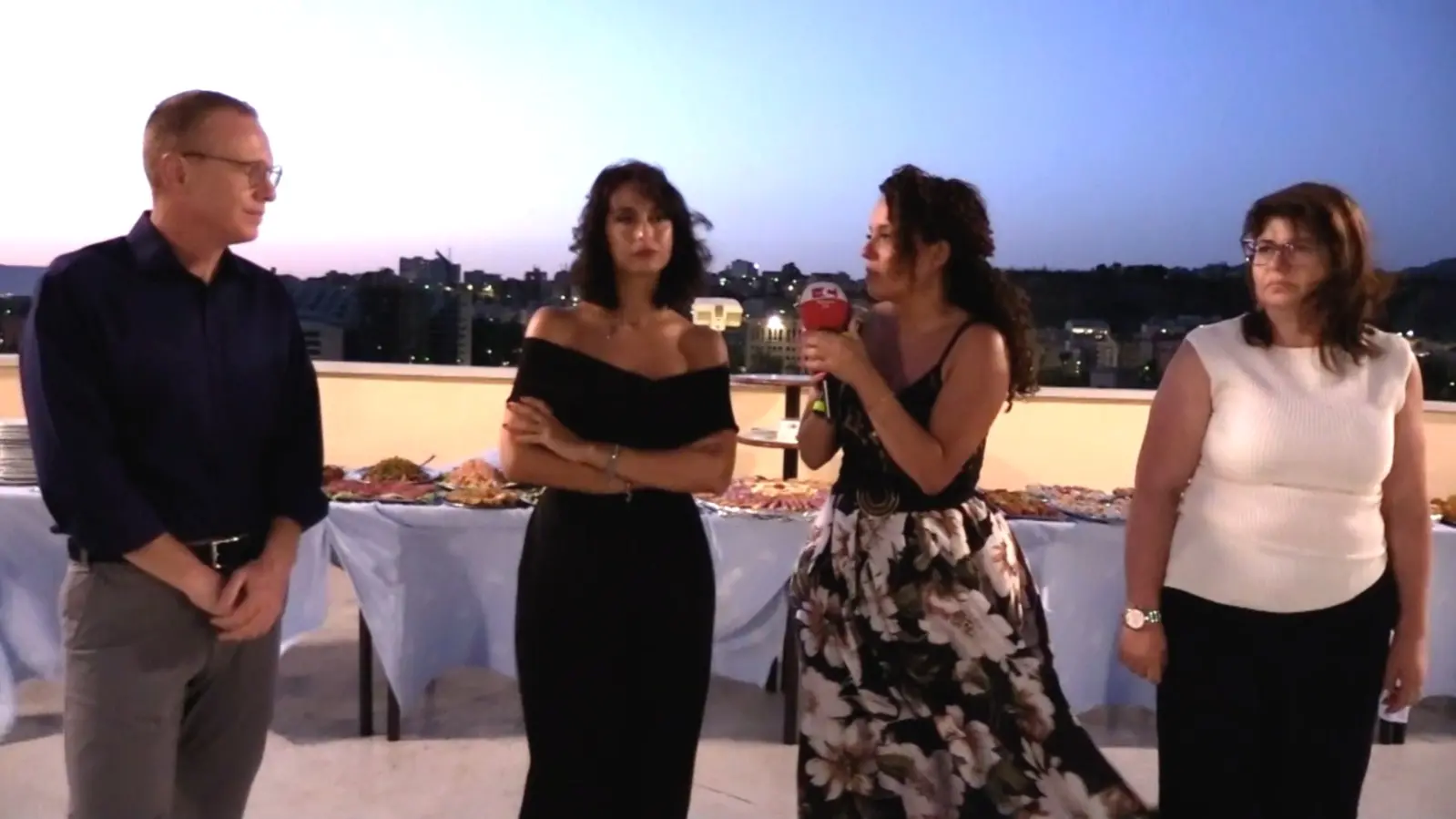 Porte aperte alla vita: la Scuola Allievi Carabinieri accoglie le donne della casa accoglienza per un abbraccio fatto di musica e ascolto - VIDEO