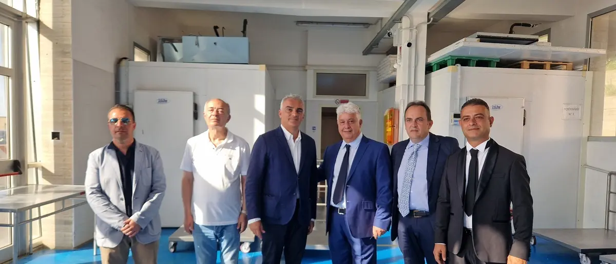 Reggio, al porto inaugurato il mercato ittico
