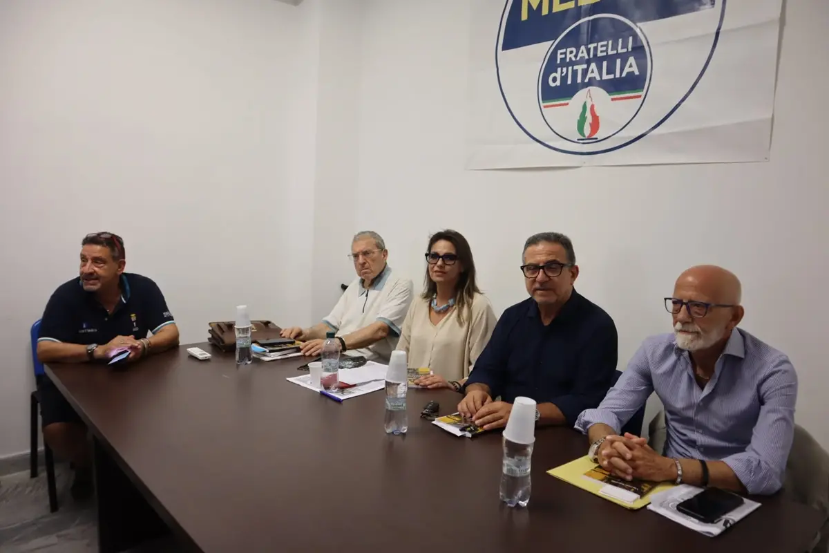 Reggio, presentato il libro di Enzo Rogolino sulla Rivolta di Reggio