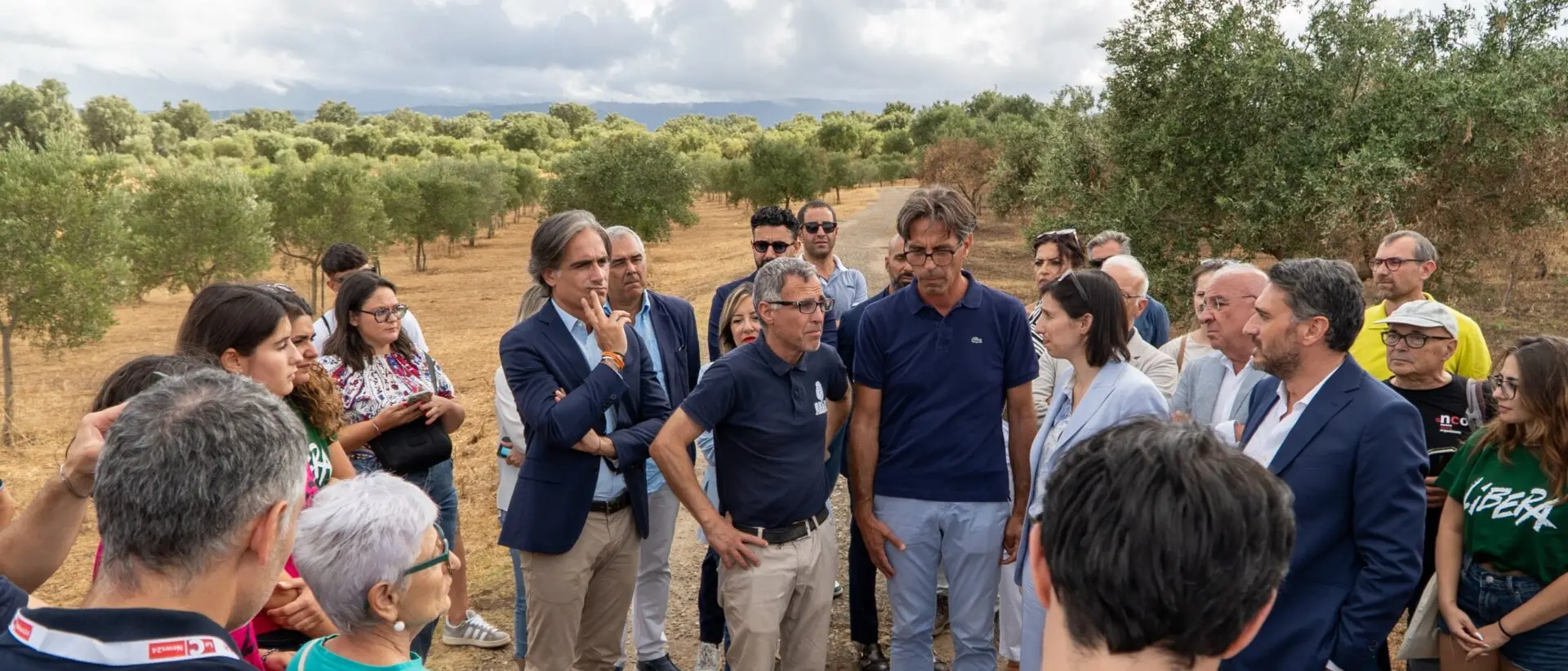 Falcomatà in visita alla Cooperativa Valle del Marro insieme alla Segretaria Elly Schlein