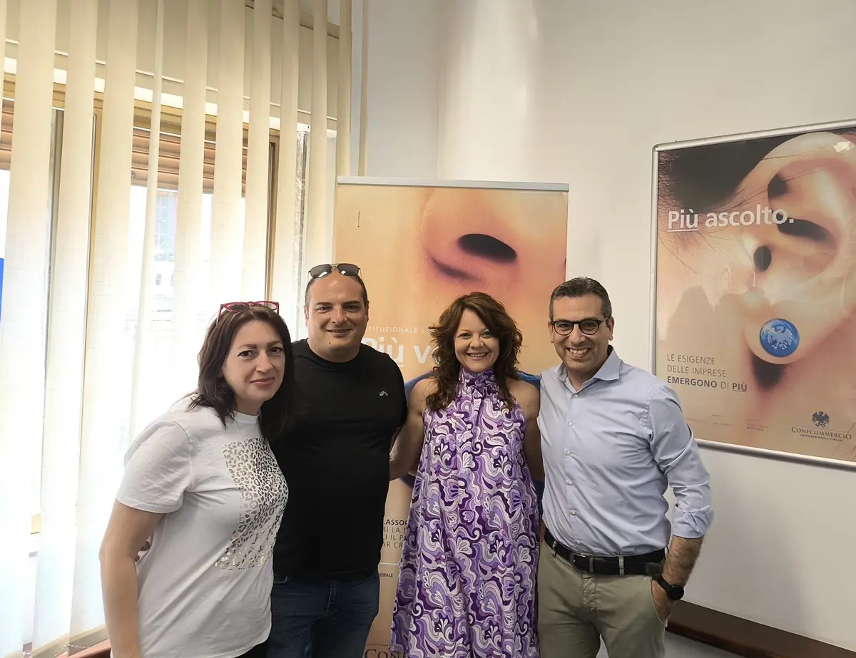 Reggio Calabria si racconta ai turisti: Confcommercio avvia il primo tour stabile del centro storico