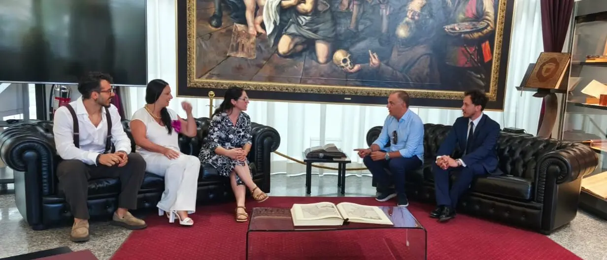 Palmi, il teatro come motore di comunità: al via “Kalåteatro”, la rassegna che unisce scena e solidarietà